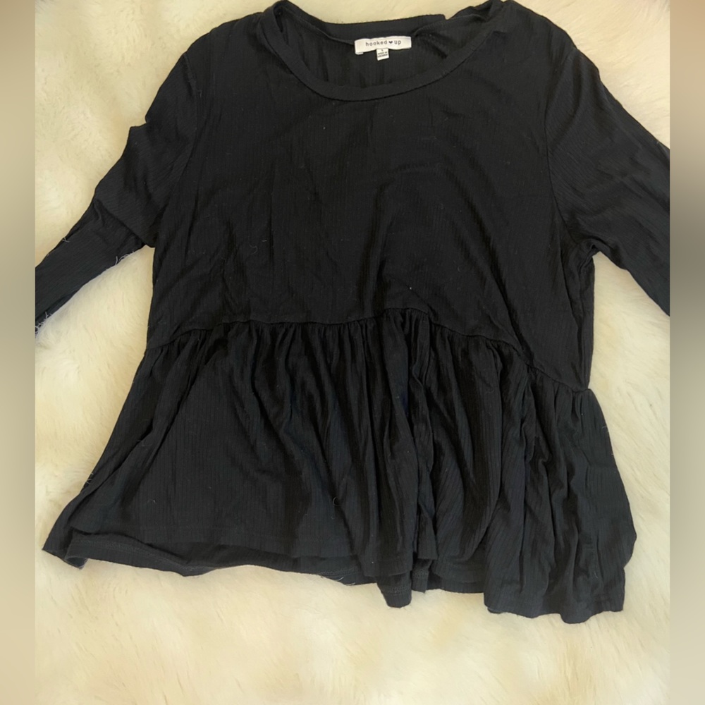 Hooked up sz L women's black long sleeved babydoll top 0144